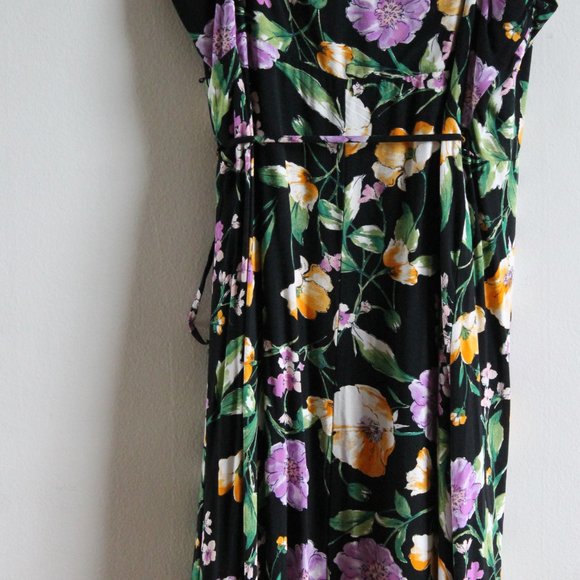 LE LIS Floral Wrap Maxi Dress / Medium NWOT - Picture 6 of 12